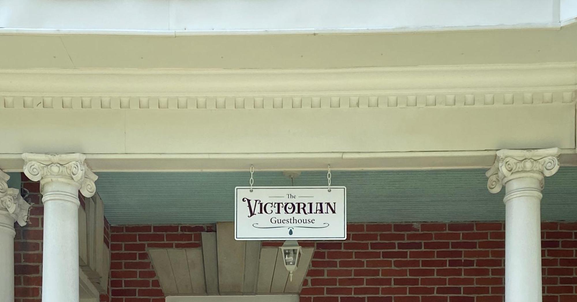 The Victorian Guesthouse Delphos Eksteriør bilde